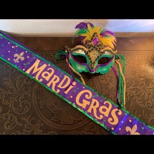 Mardi Gras mask and sash